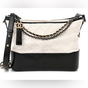 CHANEL Aged Calfskin Quilted Medium
Gabrielle Hobo Black White